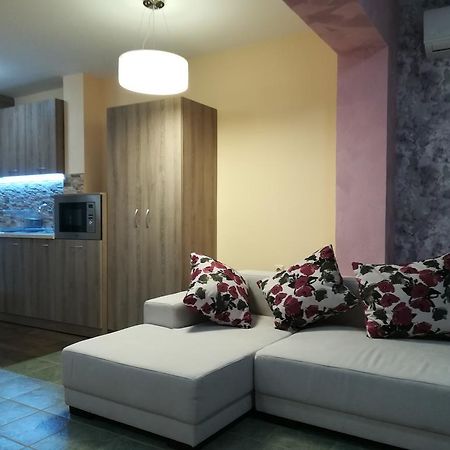 Studio Magelan Apartment Ruse Exterior foto