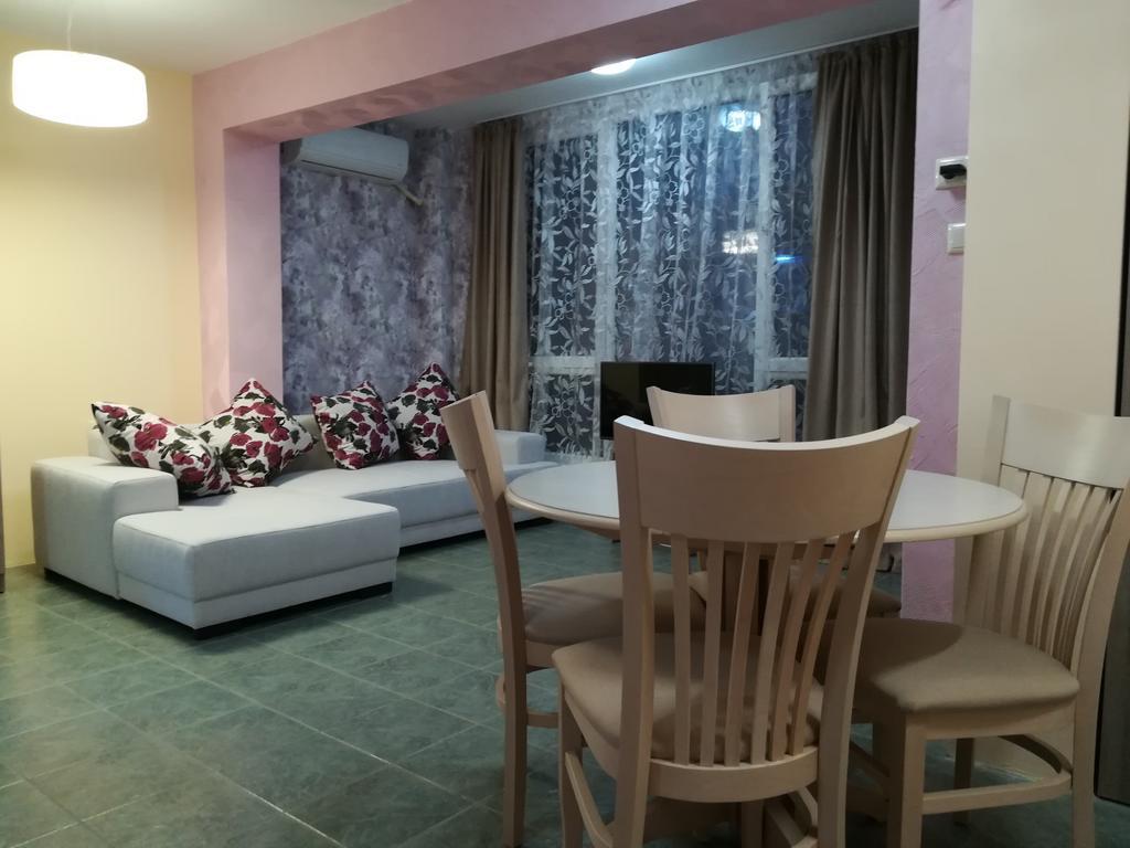 Studio Magelan Apartment Ruse Exterior foto