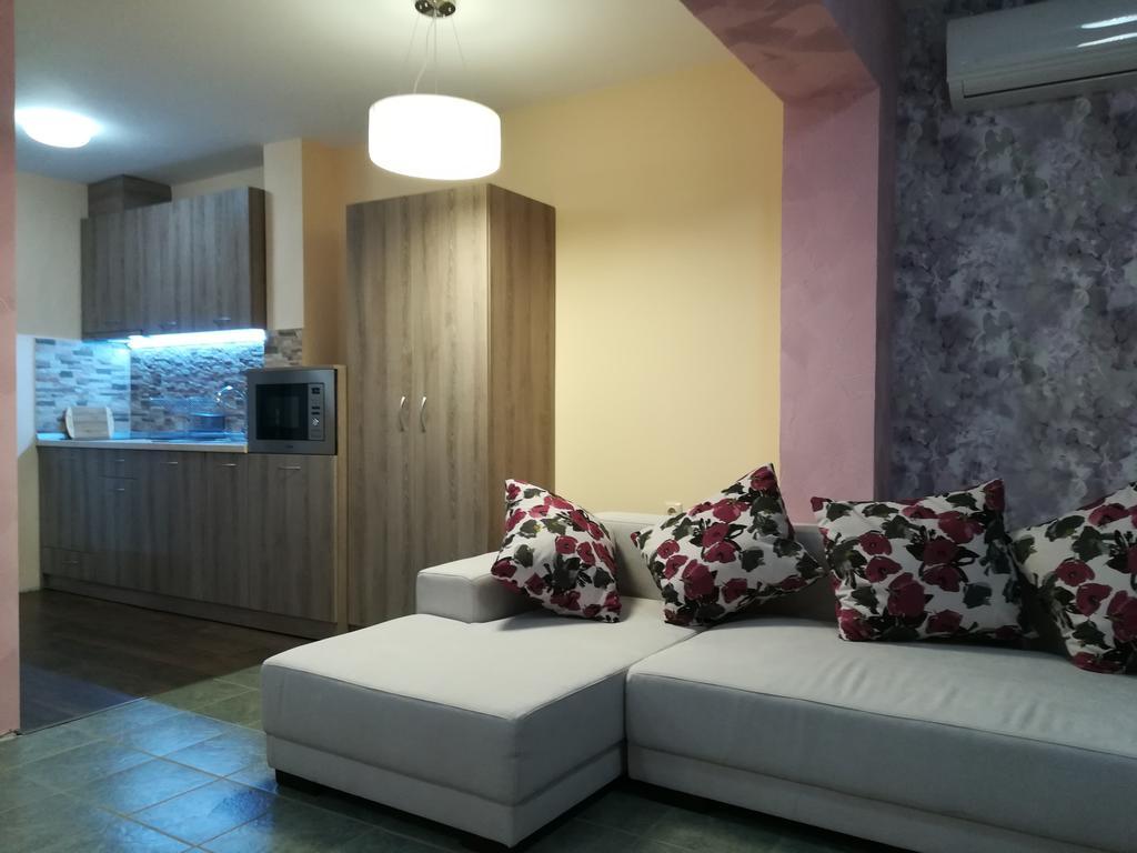 Studio Magelan Apartment Ruse Exterior foto